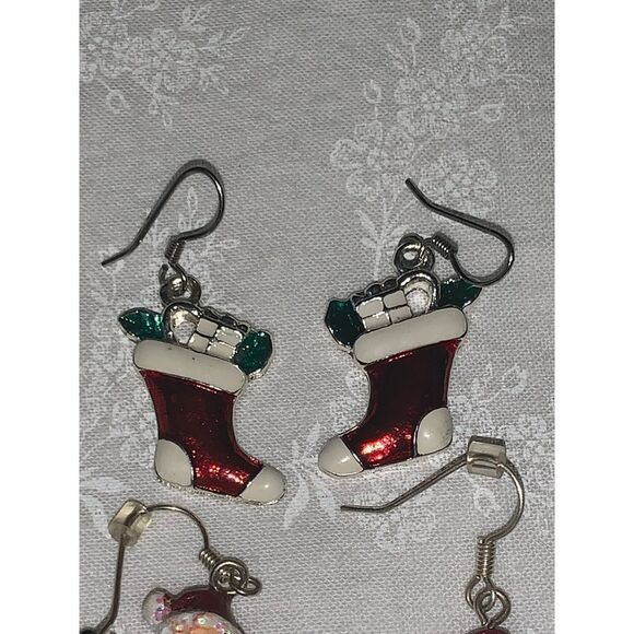Vintage Christmas Earrings - Picture 5 of 14